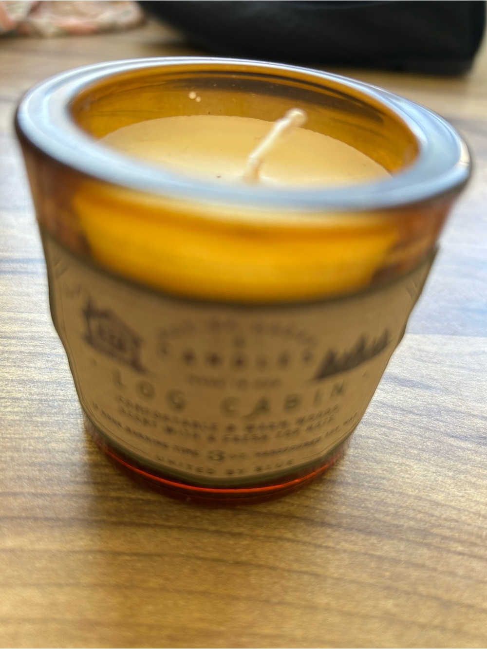 Amber Glass Scented Candle - Log Cabin Fragrance